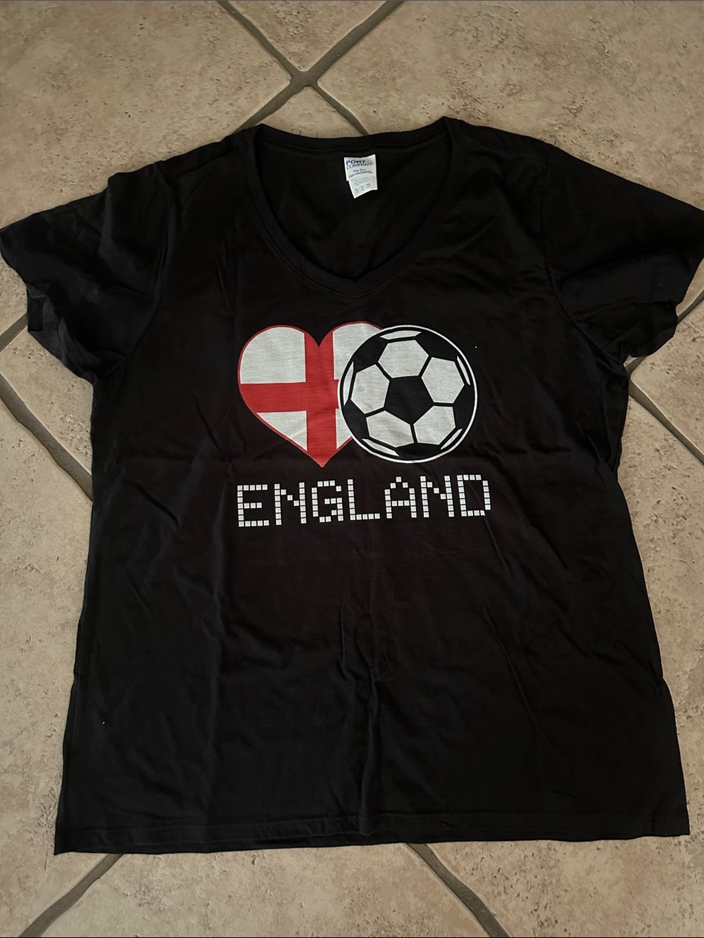 England Soccer Heart Graphic V-Neck Tee - Black  NWT